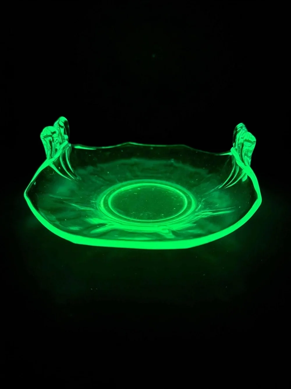 VINTAGE GREEN URANIUM GLASS Handled Serving Dish / Candy Dish - GLOWS under UV!!